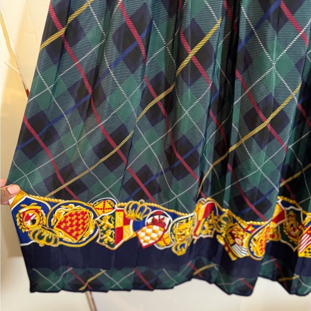 1980s Breli Originals Plaid Secretary Dress with Royal Coat of Arms Gold Trim - Picture 12 of 16